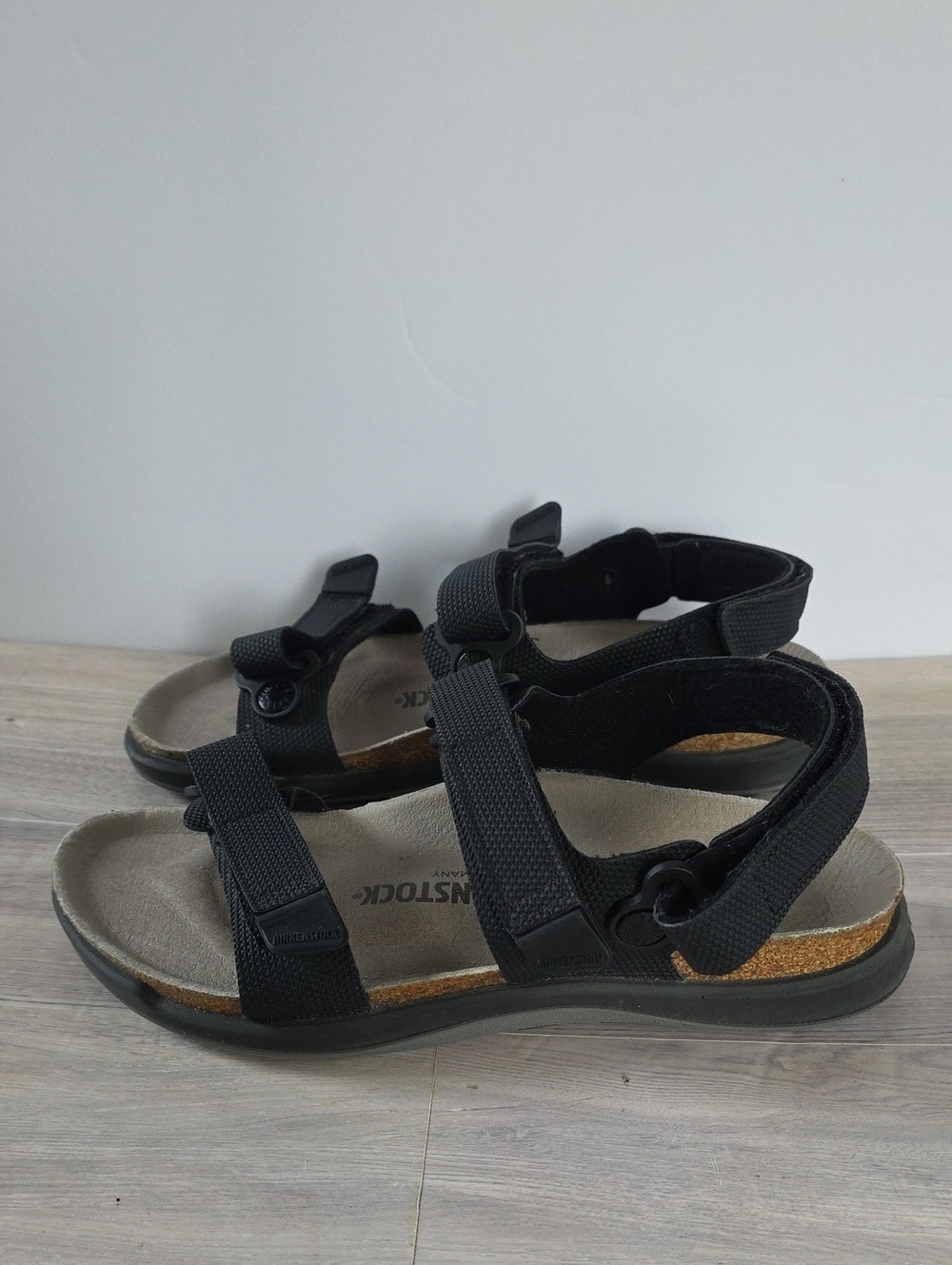 ​Birkenstock Kalahari Black Strappy Active Outdoor Utility Sandals Women SZ 6/37